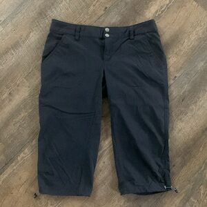 Columbia Omni-Shield Hiking Capris Women’s Size 10
